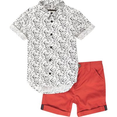 Mini boys white print shirt and shorts outfit